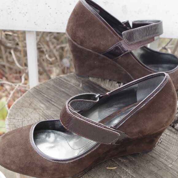 Brown Suede Wedge Ladies Shoes By DKNC - Picture 2 of 5